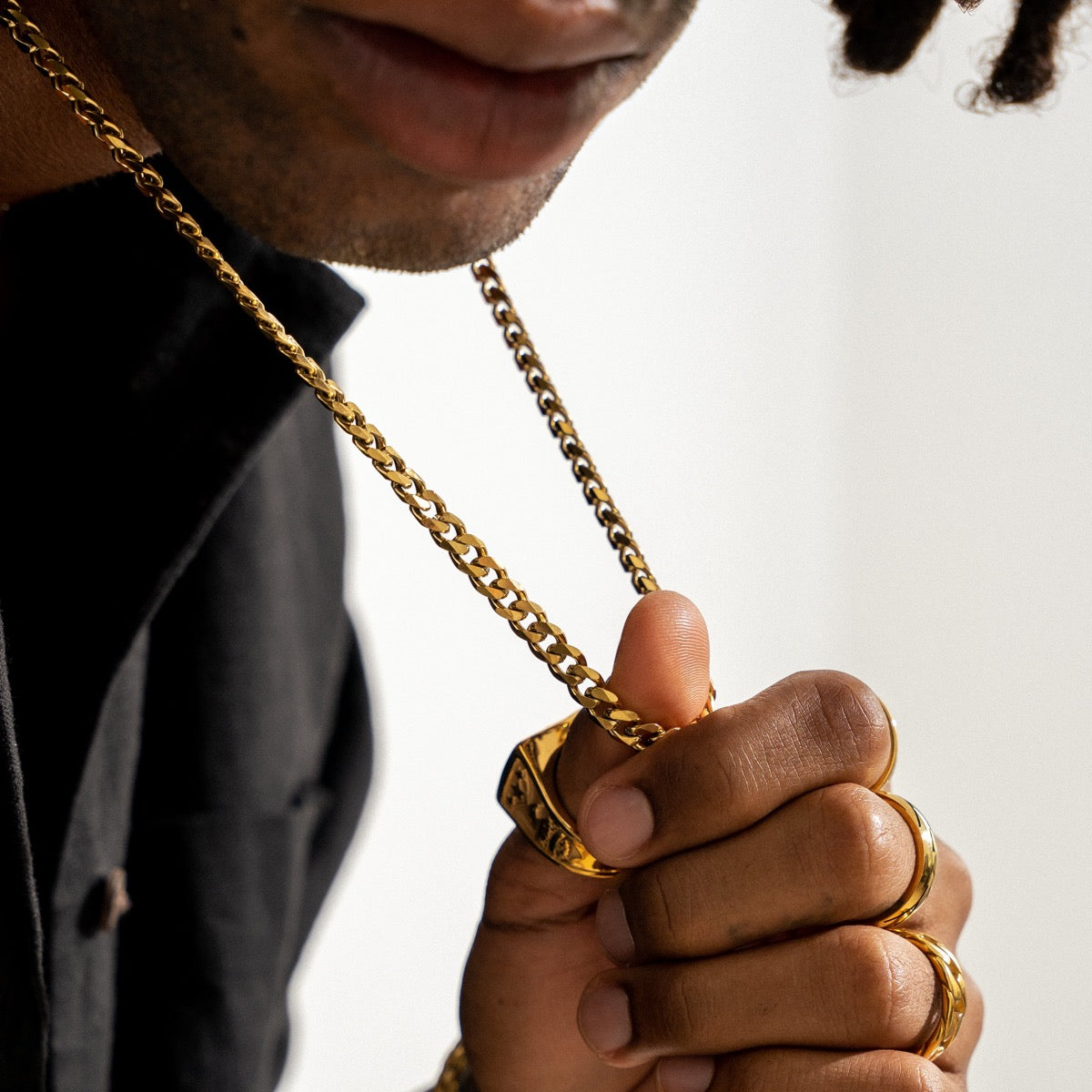 Colar Curb em Ouro 18K
