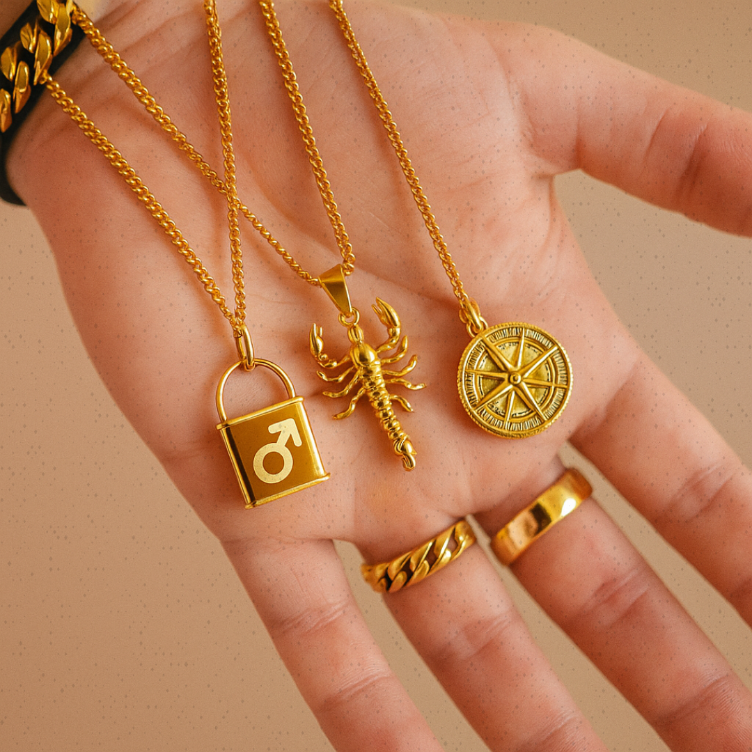 Colar Bússola em Ouro 18K